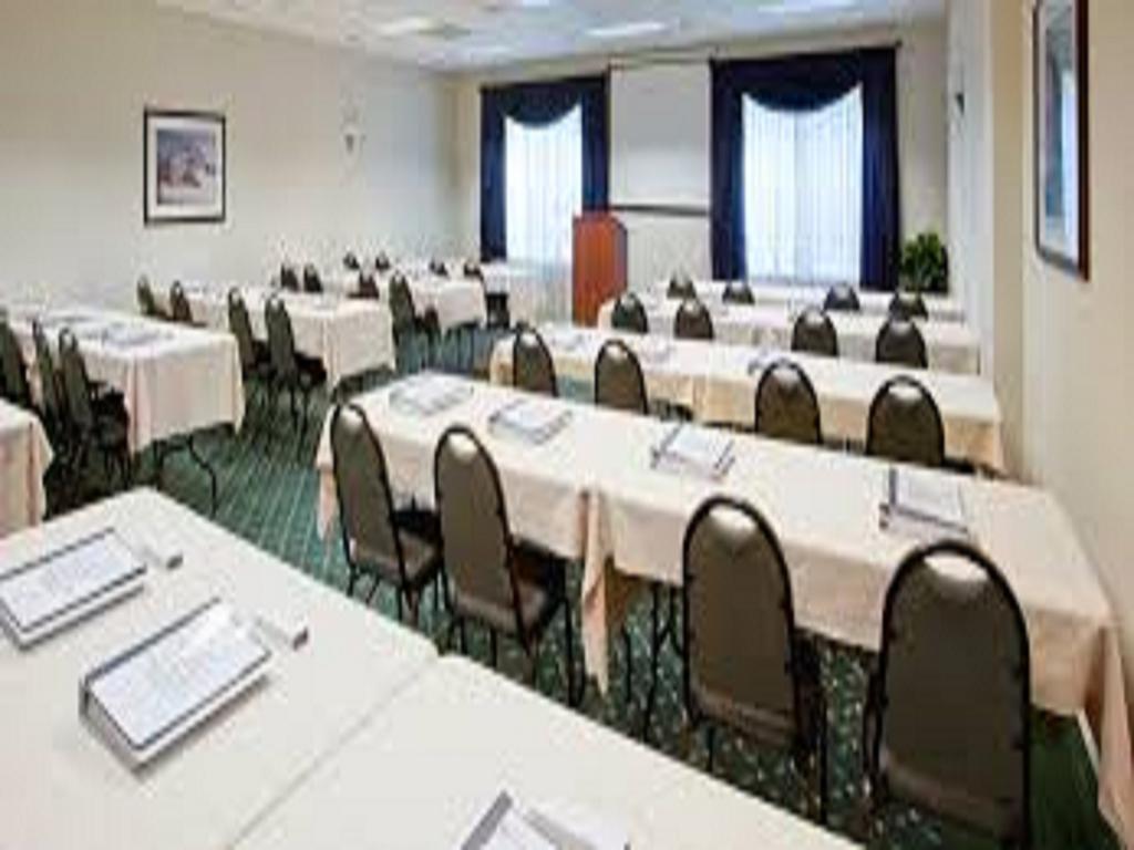 Hotel Parkview & Suites, Lancaster Amish Country, Pa
