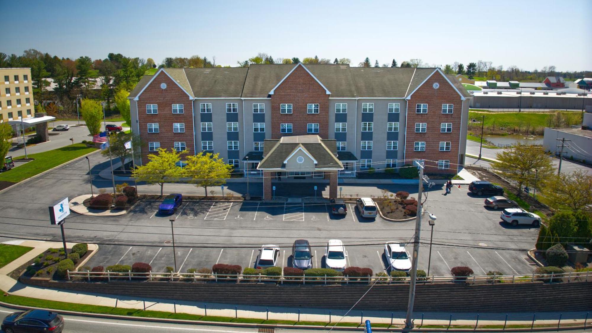Hotel Parkview & Suites, Lancaster Amish Country, Pa 3*