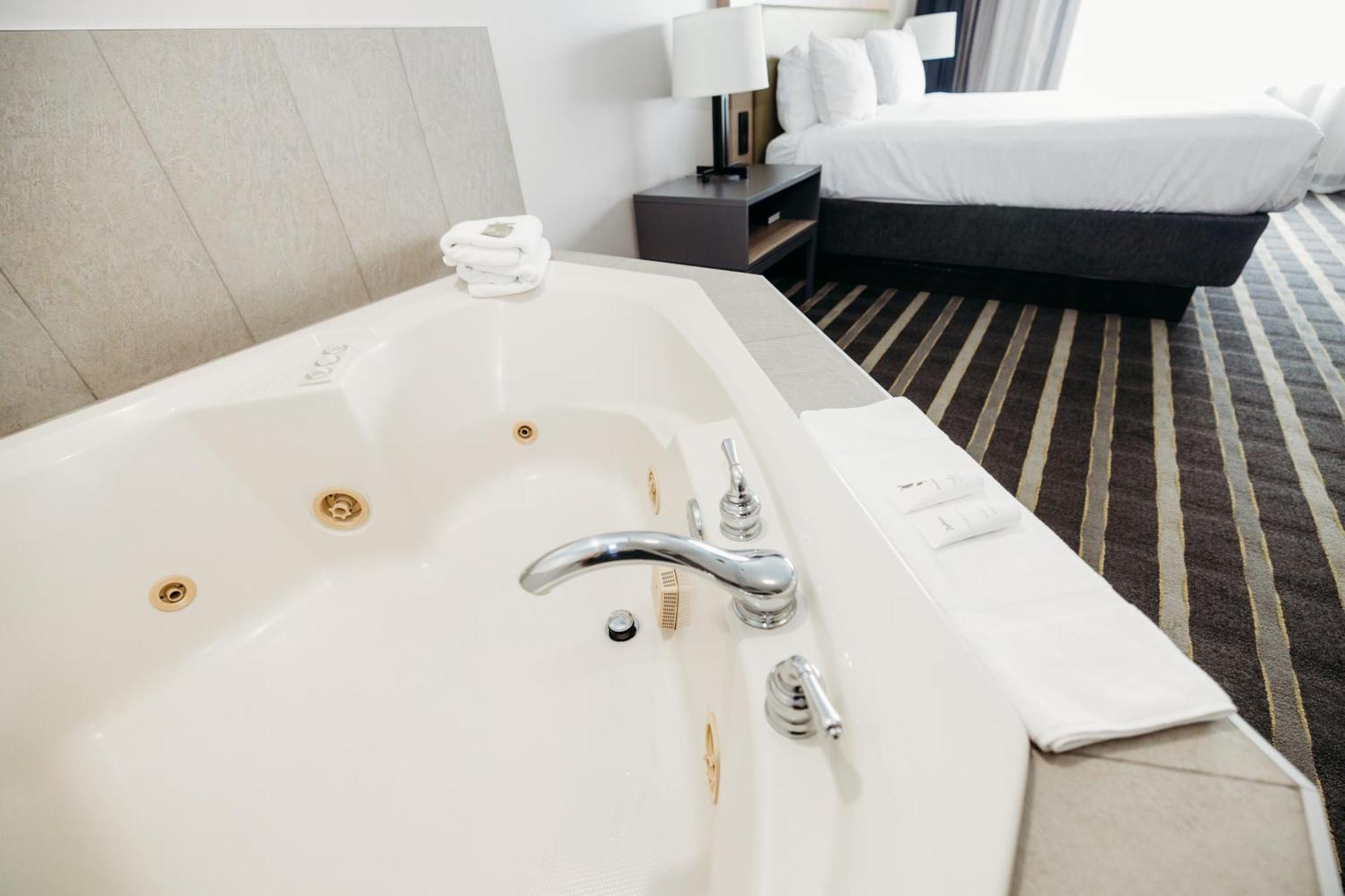 Parkview & Suites, Lancaster Amish Country, Pa